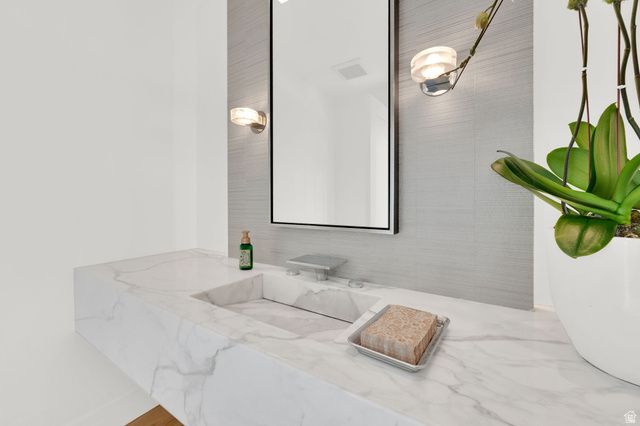 239 N VIRGINIA ST, Salt Lake City, UT 84103