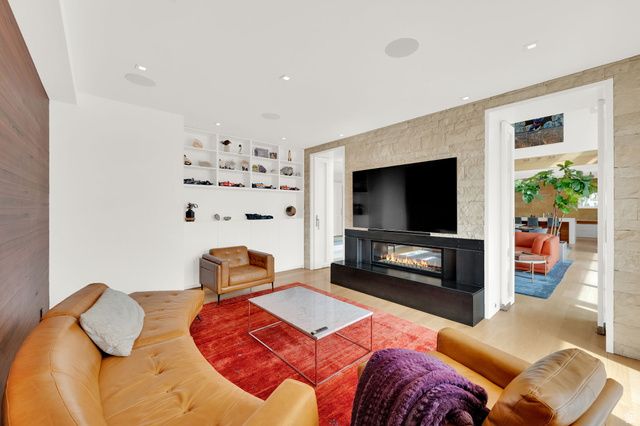 239 N VIRGINIA ST, Salt Lake City, UT 84103