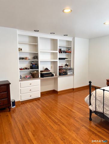 6 Overlook Drive, Old Saybrook, CT 06475
