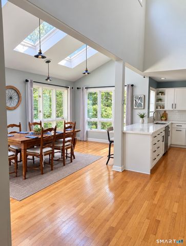 6 Overlook Drive, Old Saybrook, CT 06475