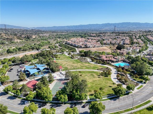 23891 Toscana, Valencia, CA 91354