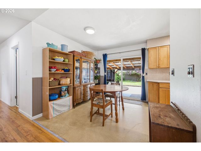 16110 Se CLAY St, Portland, OR 97233