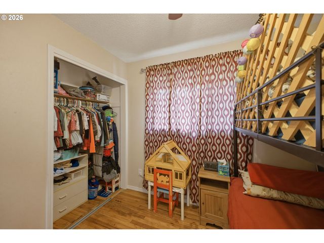 16110 Se CLAY St, Portland, OR 97233