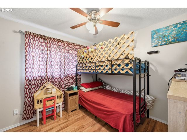 16110 Se CLAY St, Portland, OR 97233