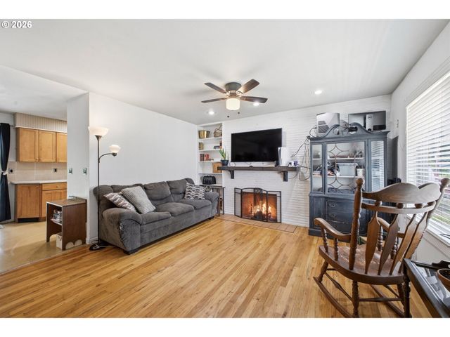 16110 Se CLAY St, Portland, OR 97233