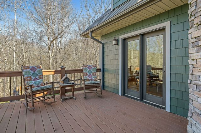 7775 Medley Amonette Rd, Silver Point, TN 38582