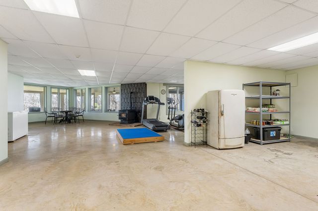 7775 Medley Amonette Rd, Silver Point, TN 38582