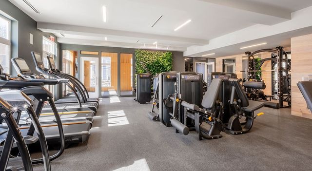 333 Unquowa Road 324, Fairfield, CT 06824