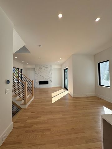 167 Winchester Street D, Newton, MA 02461