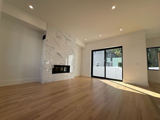 167 Winchester Street D, Newton, MA 02461