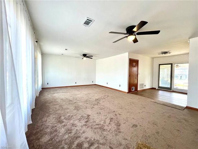 9620 Whit AVE, Norfolk, VA 23503