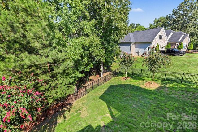 17920 Culross Lane, Charlotte, NC 28278