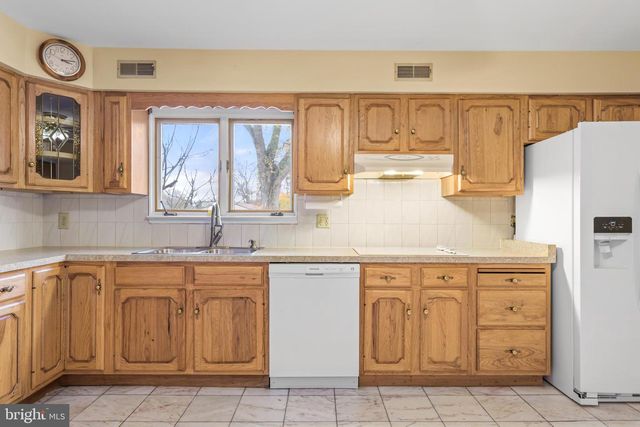 17 KING ST, Pennsville, NJ 08070