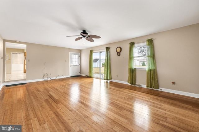 17 KING ST, Pennsville, NJ 08070