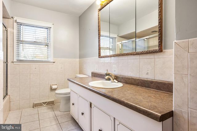 17 KING ST, Pennsville, NJ 08070