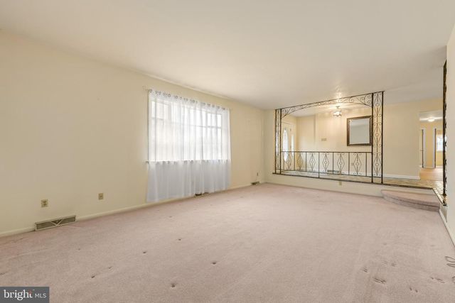 17 KING ST, Pennsville, NJ 08070