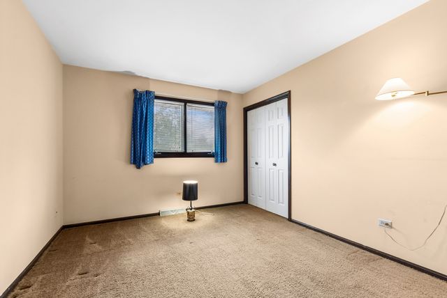 11852 Oregon Trail, Orland Park, IL 60467