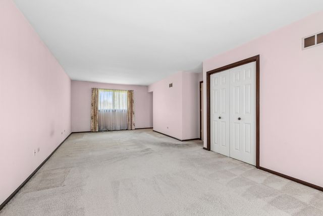11852 Oregon Trail, Orland Park, IL 60467