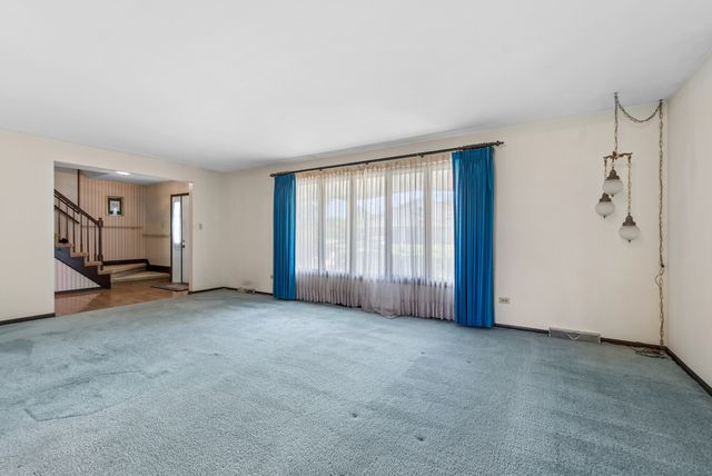 11852 Oregon Trail, Orland Park, IL 60467