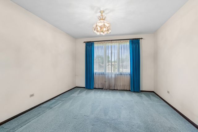 11852 Oregon Trail, Orland Park, IL 60467