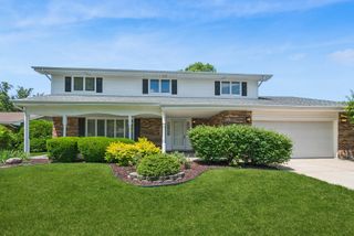 11852 Oregon Trail, Orland Park, IL 60467