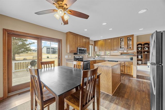 4199 Brookside Drive, Marion, IA 52302