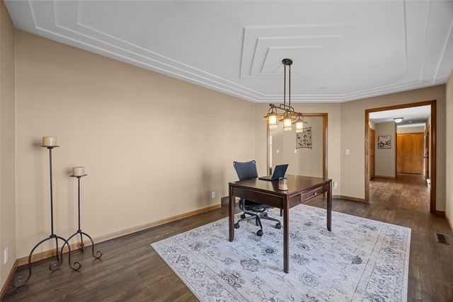 4199 Brookside Drive, Marion, IA 52302