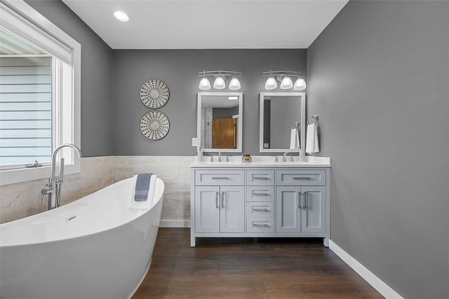 4199 Brookside Drive, Marion, IA 52302