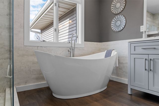 4199 Brookside Drive, Marion, IA 52302