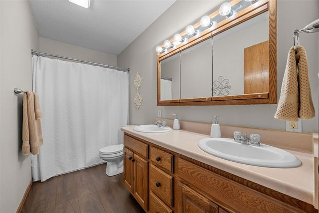 4199 Brookside Drive, Marion, IA 52302