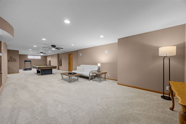 4199 Brookside Drive, Marion, IA 52302