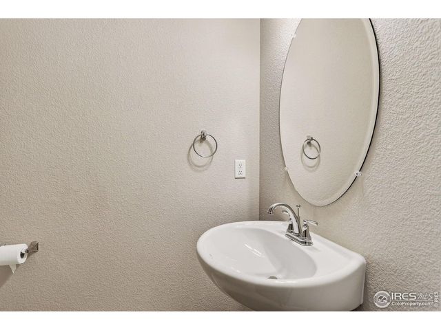 880 Winding Brook Dr, Berthoud, CO 80513