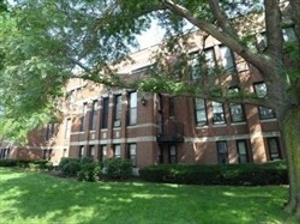 60 Gibson 305, Boston, MA 02122