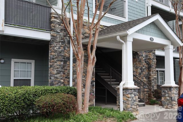 700 Vista Lake Drive 104, Candler, NC 28715