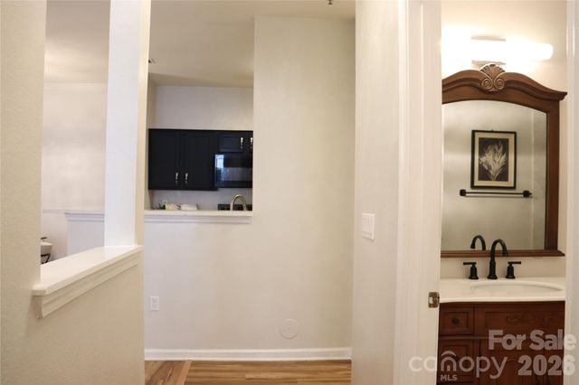 700 Vista Lake Drive 104, Candler, NC 28715