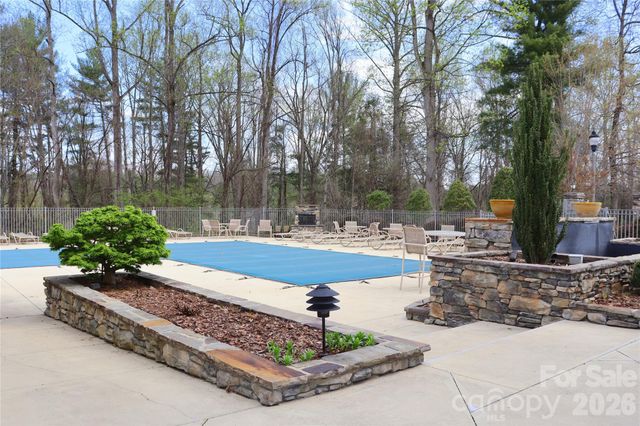 700 Vista Lake Drive 104, Candler, NC 28715