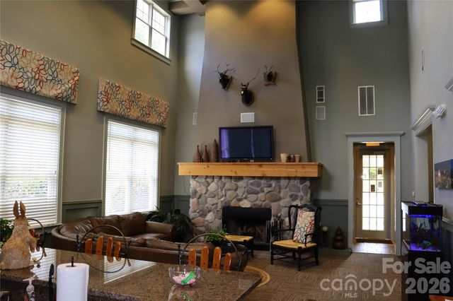 700 Vista Lake Drive 104, Candler, NC 28715