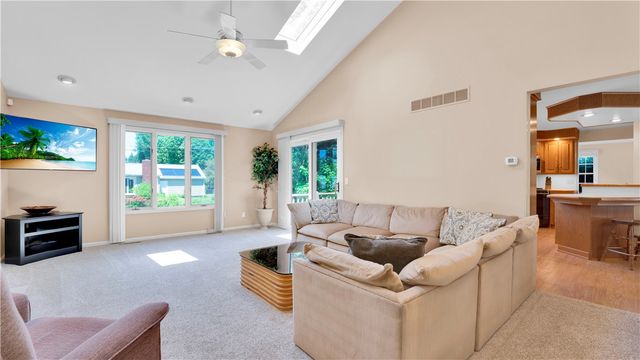 50 Eventide Lane, Irondequoit, NY 14617