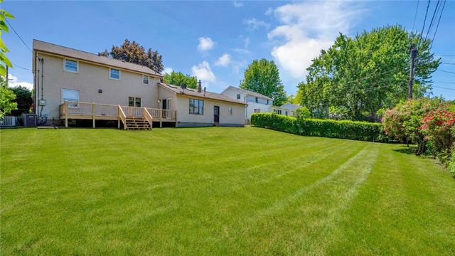 50 Eventide Lane, Irondequoit, NY 14617