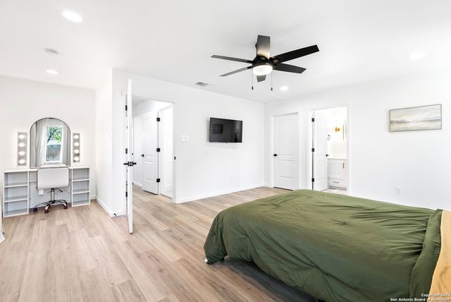 1102 BURLESON, San Antonio, TX 78202