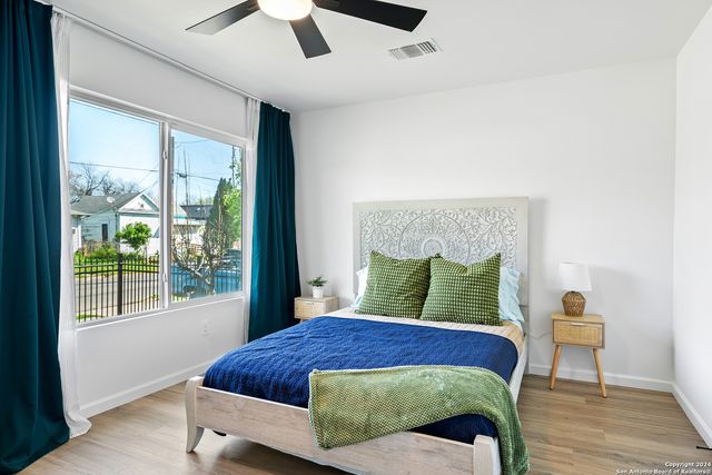 1102 BURLESON, San Antonio, TX 78202
