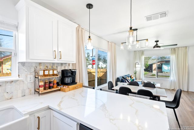 1102 BURLESON, San Antonio, TX 78202