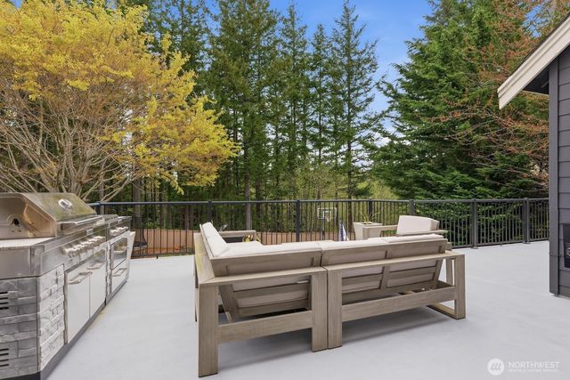 6618 Azalea Way SE, Snoqualmie, WA 98065