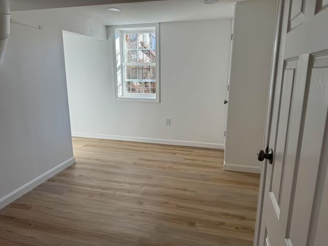 119 Whitfield St 119, Boston, MA 02124