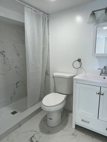 119 Whitfield St 119, Boston, MA 02124