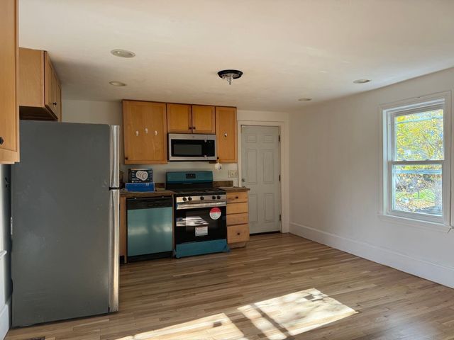 119 Whitfield St 119, Boston, MA 02124