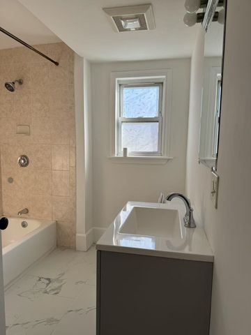 119 Whitfield St 119, Boston, MA 02124