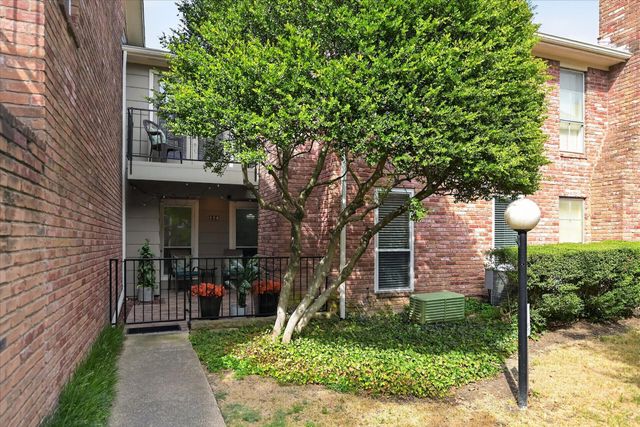 7510 Holly Hill Drive 124, Dallas, TX 75231