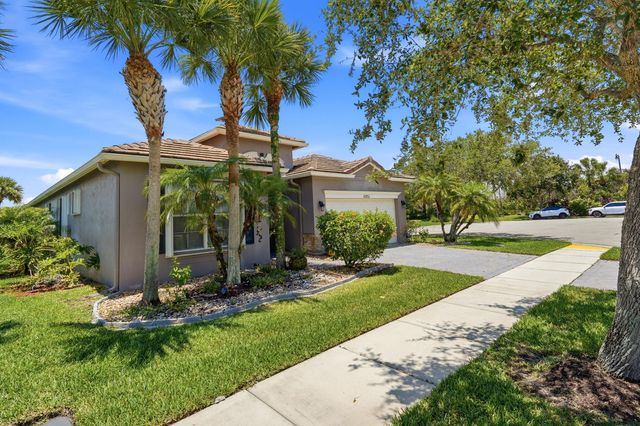 11031 SW Dunhill Court, Port St Lucie, FL 34987