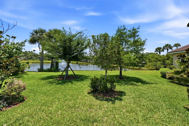 11031 SW Dunhill Court, Port St Lucie, FL 34987